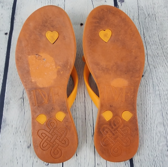DIANE VON FURSTENBERG | orange thong sandals - Picture 2 of 3